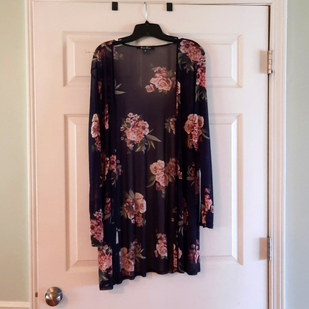 Longsleeve Navy Blue Floral Kimono